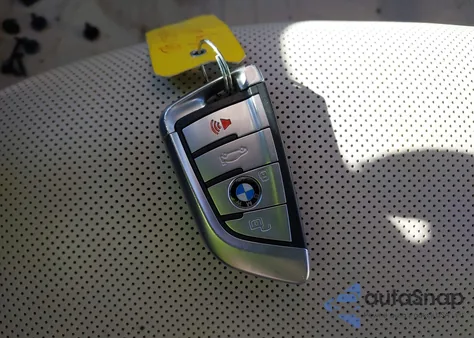 2022 BMW M850I xDrive z USA, uszkodzony, nr VIN WBAFY4C03NCH71578